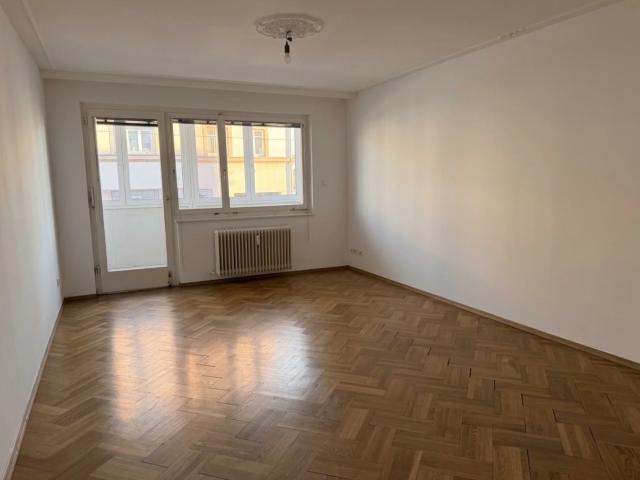 Moderne 4 Zimmer Wohnung mit Loggia und Einbauküche in 1160 Wien, 97m², 1.995€ Miete
