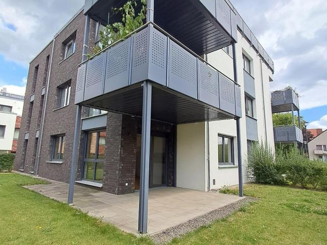 Moderne 4 Zimmer Wohnung mit Terrasse und Einbauküche