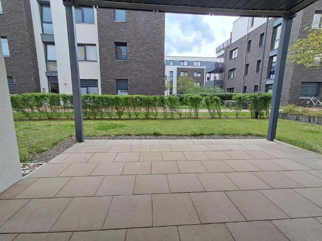 Moderne 4 Zimmer Wohnung mit Terrasse und Einbauküche