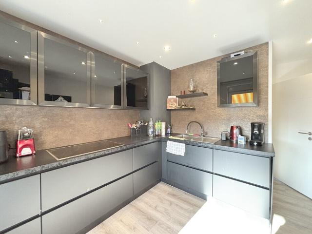Moderne 4 Zimmer Wohnung mit zwei Balkonen in zentraler Lage von Ludwigshafen