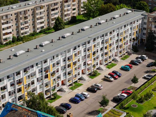 Moderne 4 Zimmer Wohnung mit 2 Balkonen, Aufzug und barrierefreiem Zugang
