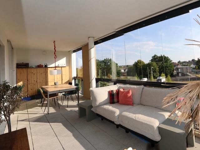 Moderne 4 Zimmer Wohnung XXL Loggia Bestlage von Friedrichsdorf