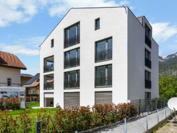 Moderne 5.5 Zimmer Dachwohnung mit Bergsicht in Bonaduz