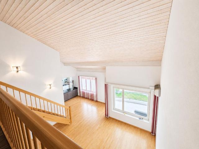 Moderne 5.5 Zimmer Maisonettewohnung mit Galerie in Gippingen AG