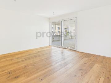 Moderne 5.5 Zimmer Wohnung mit Balkon, Emmen