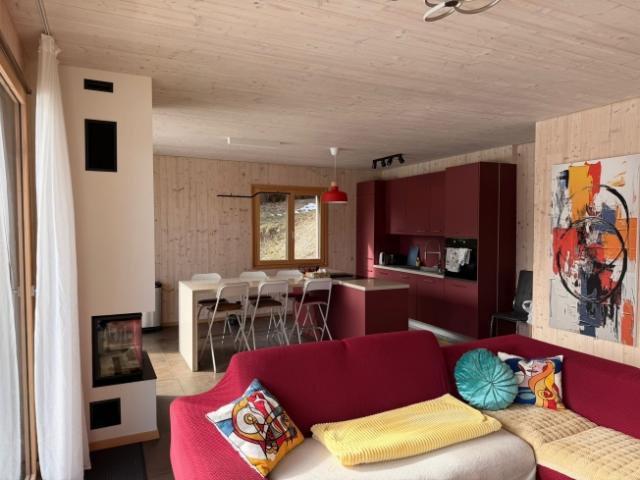 Moderne 5.5 pièces élégante maison mitoyenne Minergie, au cSur de Lens