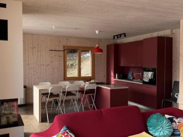 Moderne 5.5 pièces élégante maison mitoyenne Minergie, au cSur de Lens