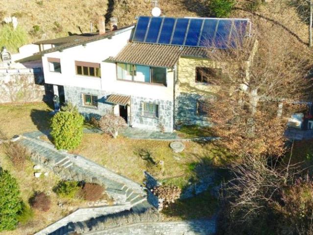 Moderne 6.5 Zimmer Einfamilienvilla an idyllischer Lage in Aranno, Kanton Tessin