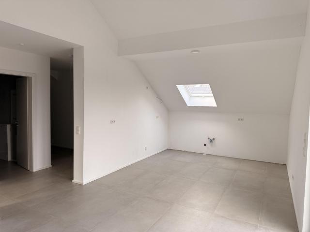 Moderne 73m², 2 ZKB Wohnung mit Balkon + neuer Küche