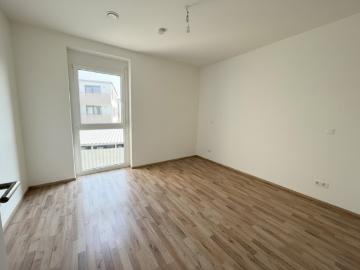 Modernes 4 Zi Reihenhaus mit Garten