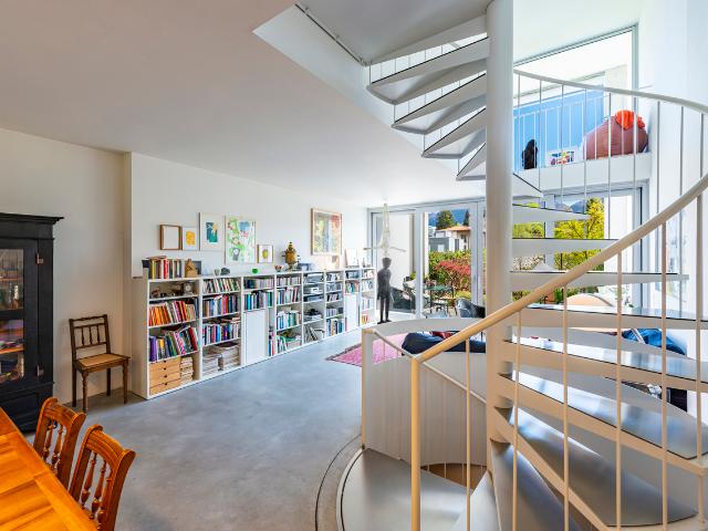 Modernes 4,5 Zimmer Triplex mit Panoramablick