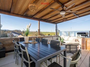 Modernes 5 Zimmer Reihenmittelhaus mit Dachterrasse und Panoramasicht