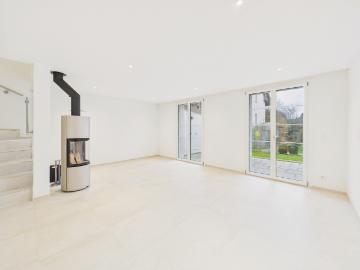 Modernes 5.5 Zimmer Reihenhaus mit praktischem Grundriss, Dorf