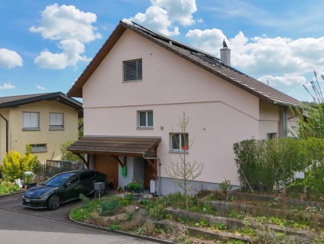 Modernes 6.5 Zimmer Haus an einer Sackgasse in Erlinsbach AG