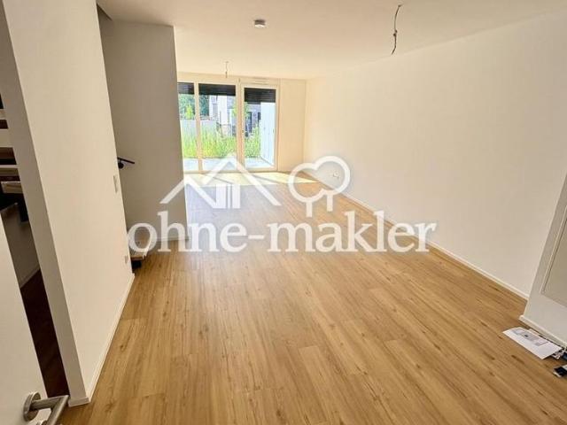 Modernes 145qm Neubauhaus mit eigenem Garten, KFW40, PV und 2 Stellplätzen nähe U2 Röthenbach