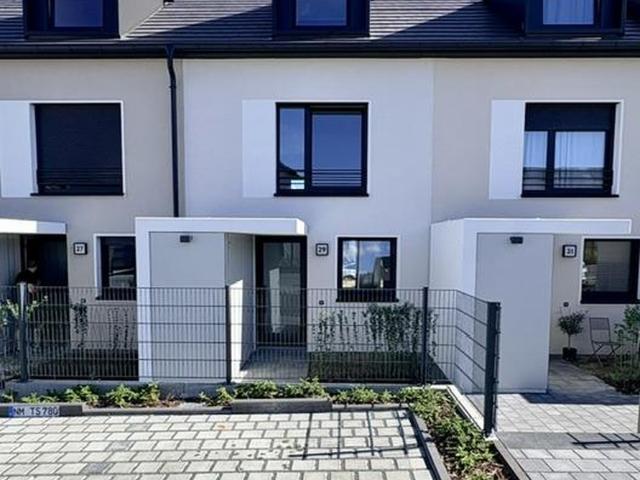 Modernes 145qm Neubauhaus mit eigenem Garten, KFW40, PV und 2 Stellplätzen nähe U2 Röthenbach