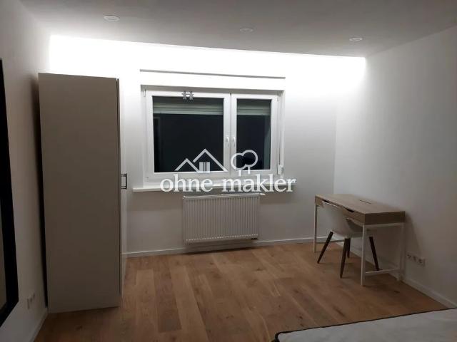 Modernes 18m² Zimmer mit Balkon – ab sofort frei!