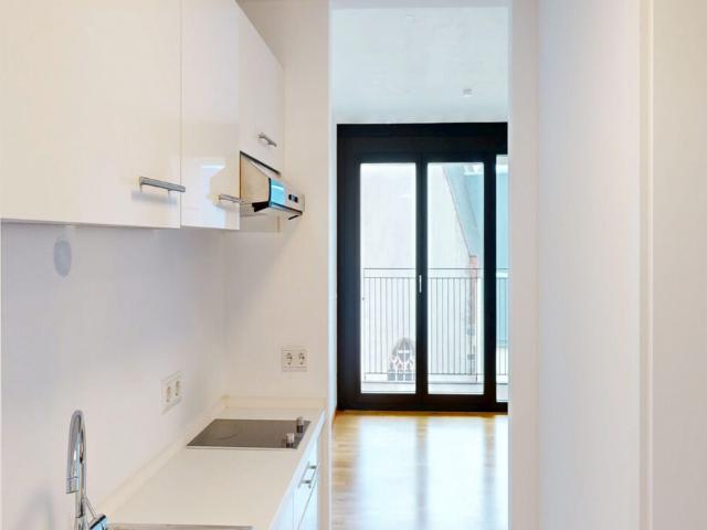 Modernes 1 Zimmer Apartment mit Loggia und tollem Ausblick