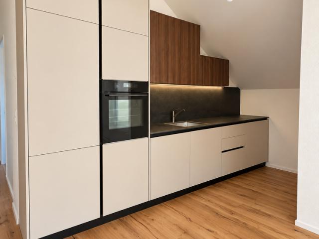 Modernes 1.5 Zimmer Studio im Neubau an der Bankstrasse, Glarus