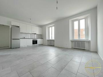 MODERNES 2.5 ZIMMIGES APARTMENT IN MORBIO INFERIORE