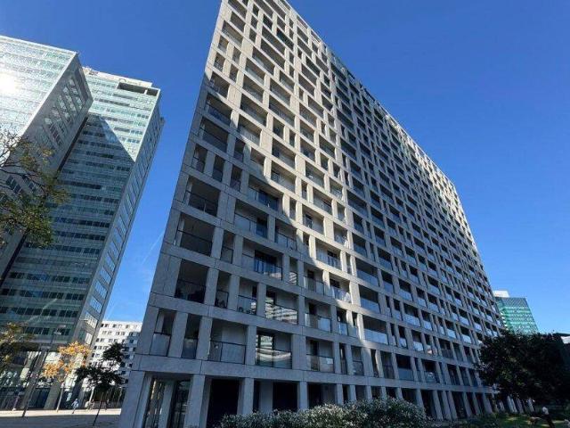 Modernes 3 Zimmer Apartment in DC Living mit Balkon, Garage, Fitness & Sauna UNO CITY