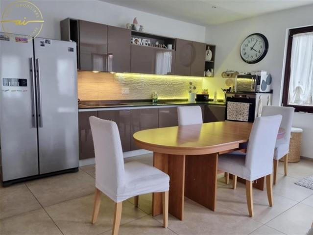 MODERNES 3.5 ZIMMER APPARTEMENT IM HERZ VON COLDRERIO