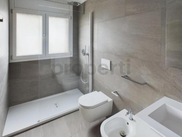 Modernes 3.5 Zimmer Wohnung in Caslano