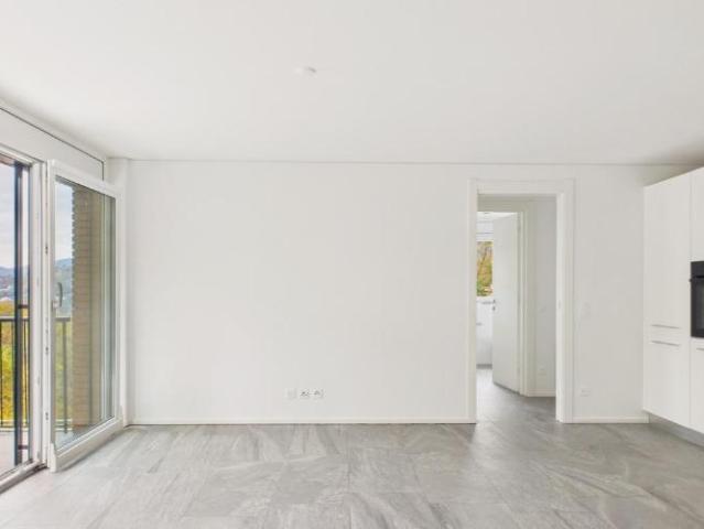 Modernes 3.5 Zimmer Wohnung mit Terrasse und Hobbyraum in Cadro ERST UND ZWEITWOHNSITZ