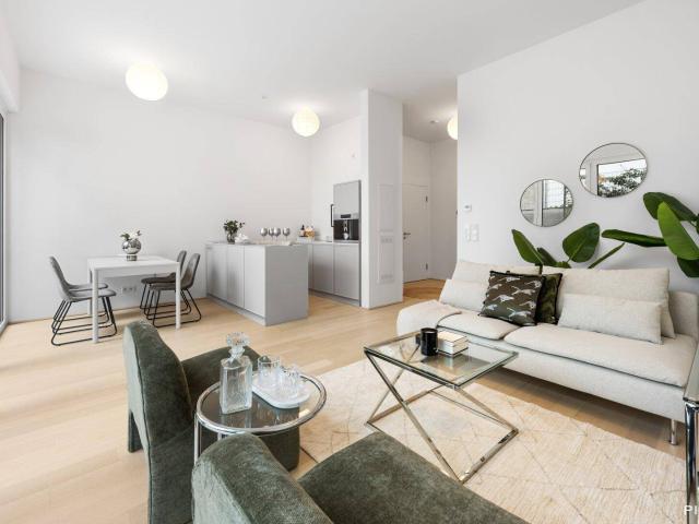 Modernes Townhouse/Atelier mit Terrasse und Garten