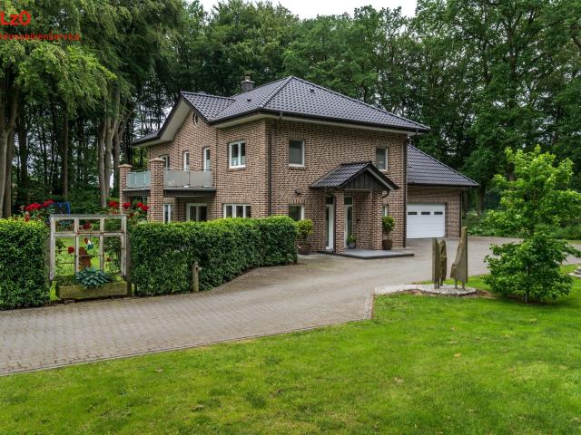 Modernes Traumhaus mit Smart Home Komfort und großzügigem Nebengebäude in Emstek/Garthe