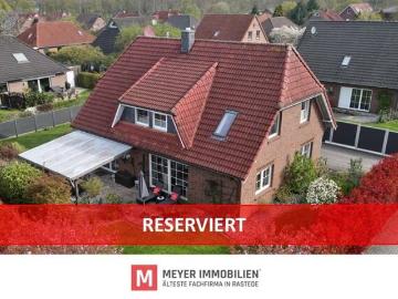 Modernes und geräumiges Einfamilienhaus in Jaderberg Obj. Nr.: 6617