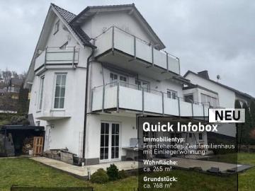 Modernes und freistehendes Ein bzw. Zweifamilienhaus mit Einliegerwohnung auf einem großzügigen Grundstück in guter Lage der Gemeinde Herscheid