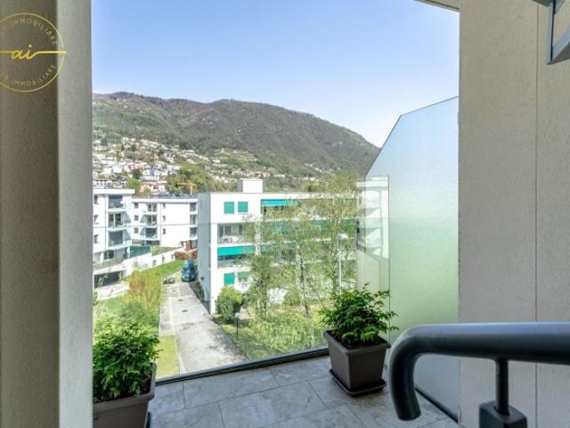 MODERNES UND HELLES PENTHOUSE MIT 3,5 ZIMMERN UND PANORAMATERRASSE