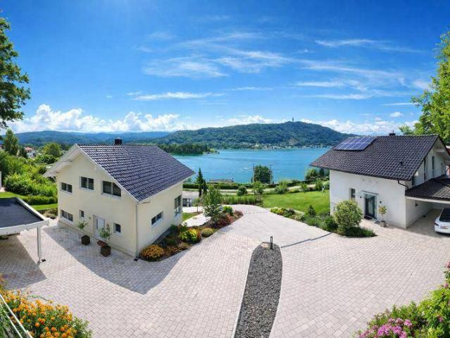 Modernes Villen Ensemble mit einzigartigem Wörthersee Panorama