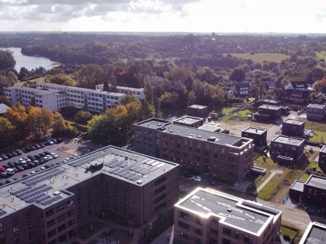 Modernes Wohnambiente mit Balkon und Aufzug in Lankow
