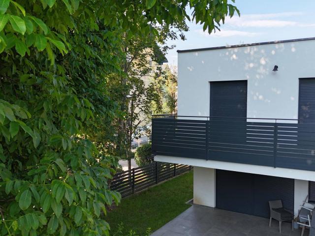 Modernes Wohngefühl in Maria Rain Lichtdurchflutetes Reienhaus zur Miete