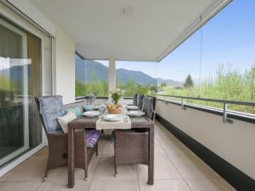 Modernes Wohnglück in Stans: Lichtdurchflutete 3 Zimmer Wohnung mit Panorama Terrasse & Tiefgarage