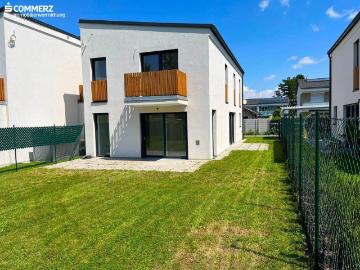 Haus zum Verkauf in 2751 - Garten, Parkplatz