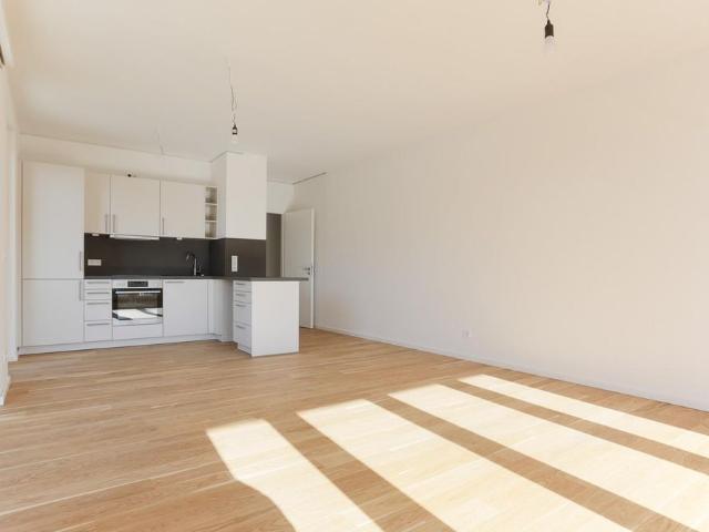 Modernes Wohnen am Wasser Stilvolle 2 Zimmer Wohnung mit Loggia in Potsdam