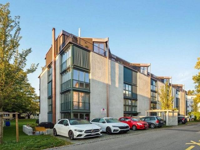 Modernes Wohnen an ruhiger Lage im schönen Pfäffikon ZH