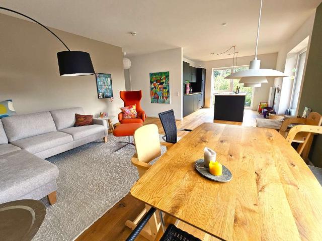 Modernes Wohnen auf höchstem Niveau – Exklusive 4 Zimmer Eigentumswohnung mit Süd Balkon!