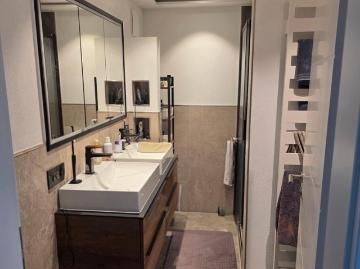 Modernes Wohnen auf 2 Ebenen: Frisch sanierte 5,5 Zi. Maisonette