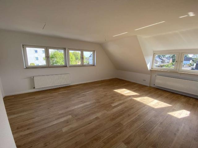 Modernes Wohnen: Kernsanierte 3 Zimmer Wohnung in Mönchengladbach