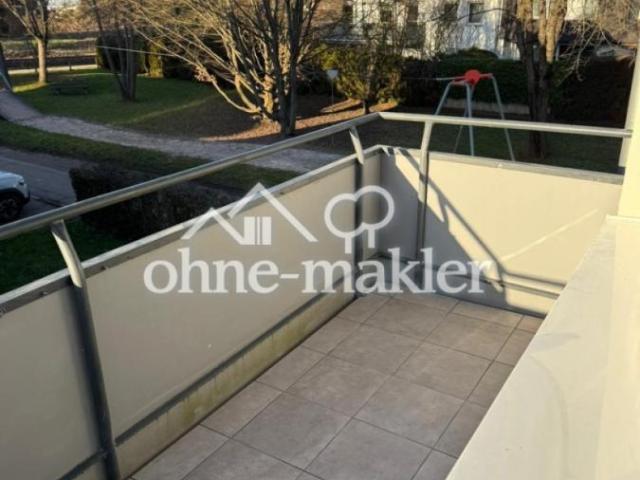 Modernes Wohnen: Helle 2 Zimmer Wohnung mit sonnigem Balkon in Stuttgart Stammheim