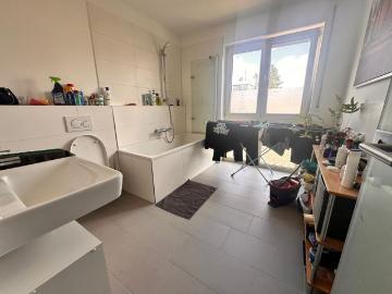 Modernes Wohnen in Berlin Spandau – 2 Zimmer Wohnung mit offener Küche & Balkon