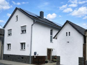 Modernes Wohnen in Brensbach: Elegantes Haus mit 6 Schlafzimmern und gehobener Ausstattung