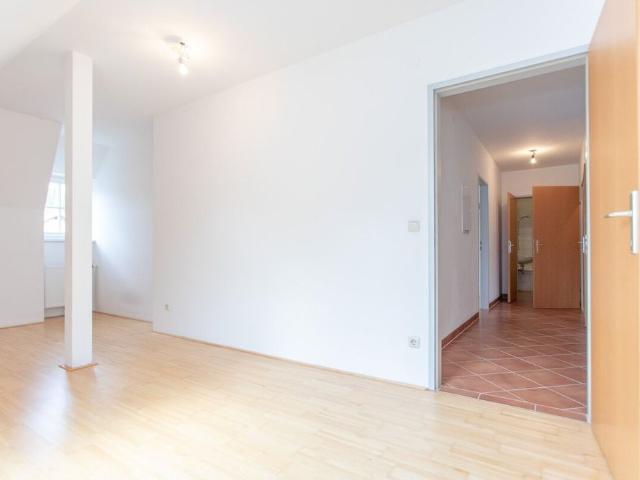 Modernes Wohnen in Gresten 3 Zimmer Maisonette Wohnung mit Galerie Charakter