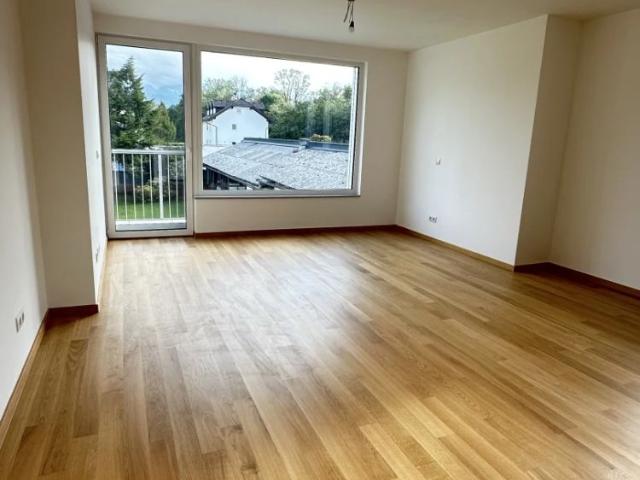 Modernes Wohnen in Elsbethen – Neubauwohnung mit Balkon und Dachterrasse
