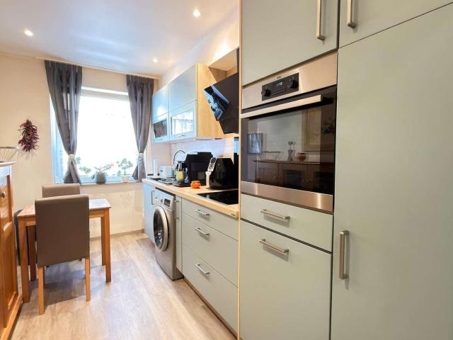 Modernes Wohnen in Essen Frohnhausen – kernsanierte 3,5 Zimmer Wohnung mit Terrasse & Garten