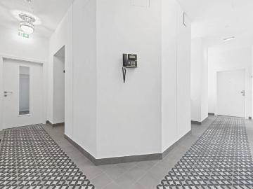 PERFEKT AUFGETEILTE 2 ZIMMER WOHNUNG NÄHE U1 KEPLERPLATZ
